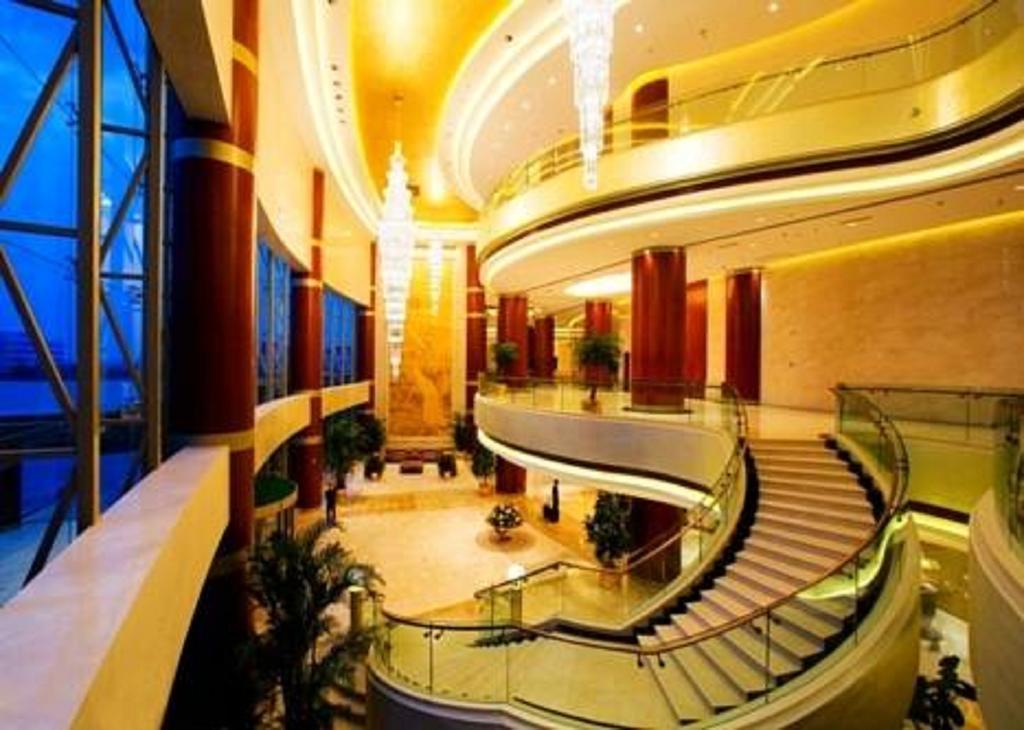 Taicang Zhonggu International Hotel Экстерьер фото